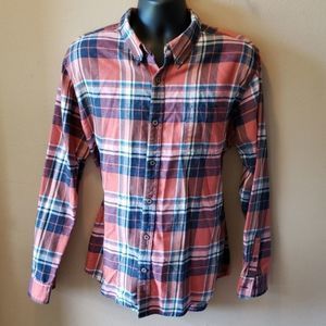 Weatherproof Vintage plaid button down shirt